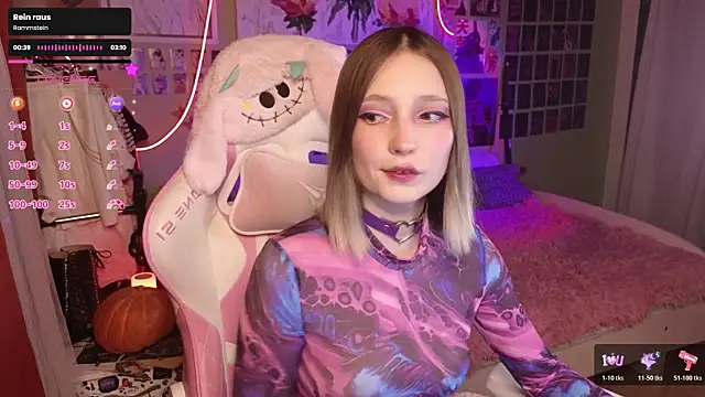 Evie Ro online show from October 24, 2025, 8:08 pm