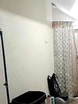 JOHANNA9MOI02 online show from March 19, 2025, 6:23 pm