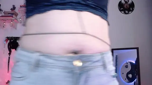 Eve Blue77 online show from October 17, 2025, 5:55 am