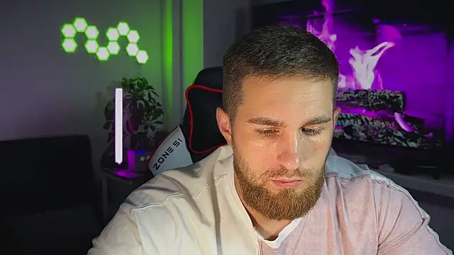 Sweeet  boy online show from December 18, 2025, 3:16 pm