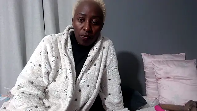 graciousxxx online show from July 24, 2026, 7:21 pm