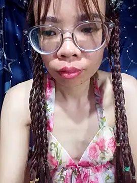   Mai-love19   online show from May 7, 2026, 12:48 am