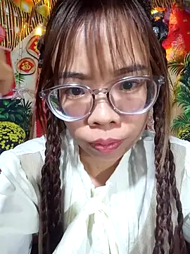 Snapshot of __Mai-love19__ chatting on February 18, 2026, 11:50 am Mai-love19 online show from February 18, 2026, 11:50 am