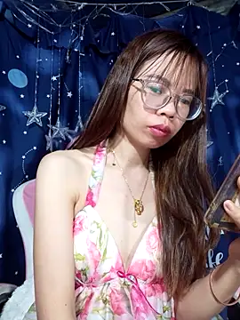 Snapshot of __Mai-love19__ chatting on March 12, 2026, 12:49 am Mai-love19 online show from March 12, 2026, 12:49 am