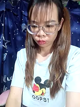   Mai-love19   online show from June 13, 2026, 11:02 pm