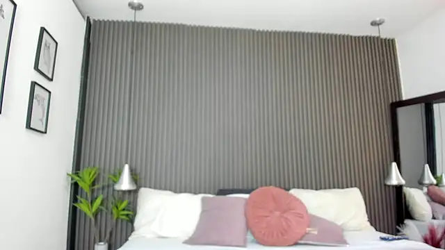 pervert lizza online show from June 17, 2026, 11:20 am