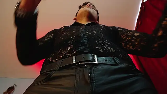 dom2travelersss online show from September 19, 2025, 4:00 pm