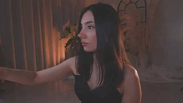 AmyArmstrong online show from September 18, 2025, 12:24 am