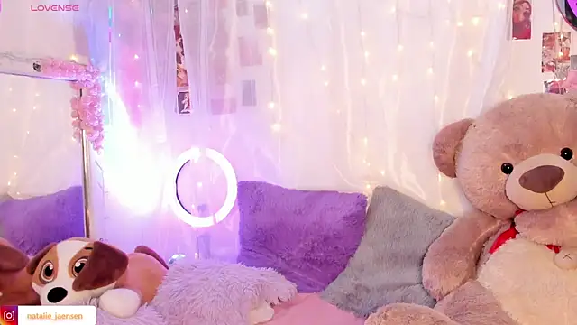 natalie jaensen online show from February 26, 2026, 6:19 pm