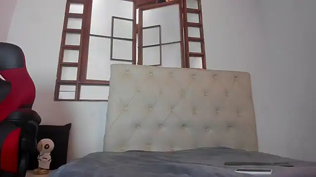 oliver price1 online show from May 3, 2026, 2:09 pm