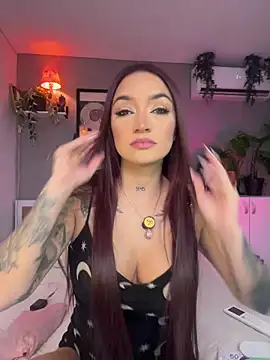 DaniDusan  online show from November 13, 2025, 7:18 pm