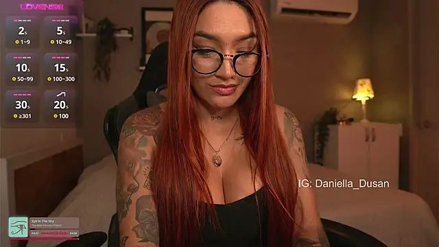 DaniDusan  online show from February 2, 2025, 7:14 pm