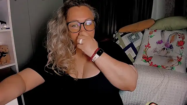 CumOnMy Tits online show from June 27, 2026, 2:39 am
