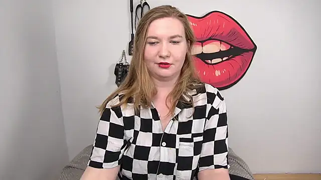 LaraDream online show from November 7, 2025, 2:54 pm