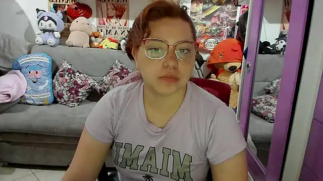 soficammy online show from February 23, 2025, 6:01 pm