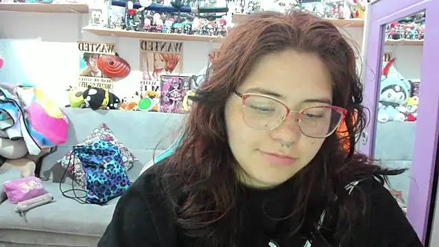 soficammy online show from October 1, 2025, 7:51 pm