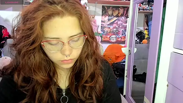 soficammy online show from June 9, 2026, 8:32 pm