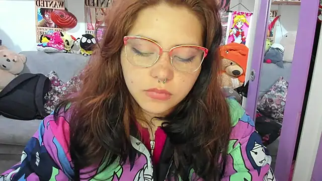 soficammy online show from September 24, 2025, 10:05 pm