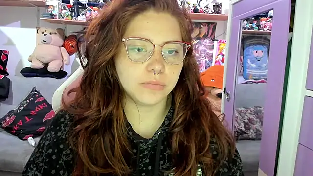 soficammy online show from June 17, 2026, 11:03 pm