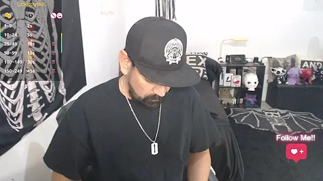 Snapshot of soyelcarlitos_ chatting on May 15, 2026, 5:38 am soyelcarlitos online show from May 15, 2026, 5:38 am