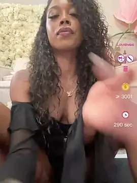 mismialove online show from August 7, 2026, 8:20 am