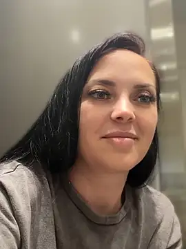 Snapshot of Kate_Joy chatting on June 11, 2026, 8:17 pm Kate Joy online show from June 11, 2026, 8:17 pm