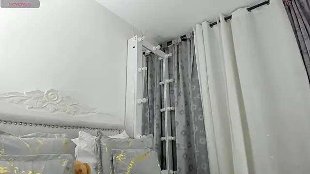 nelumbonucifera online show from February 28, 2025, 2:09 am