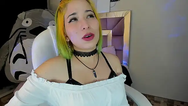 Laughing Naty online show from December 5, 2024, 1:31 am