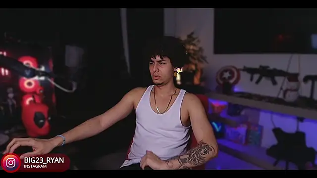 bigryann23 online show from February 16, 2025, 4:31 am