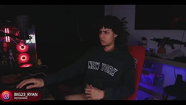 bigryann23 online show from February 10, 2025, 3:24 am